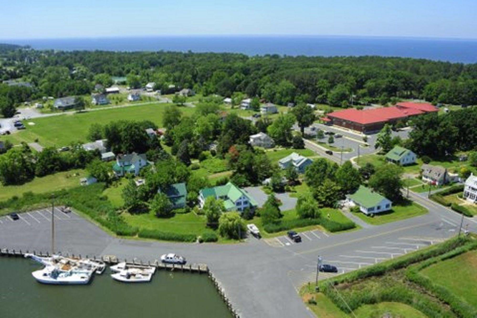 Lazyjack Inn On Dogwood Harbor Tilghman Island Kültér fotó